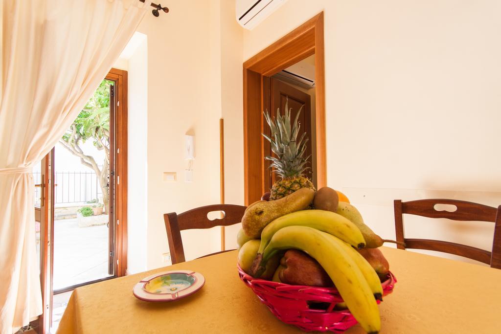 Casa Vacanze S. Marco Valderice Cameră foto